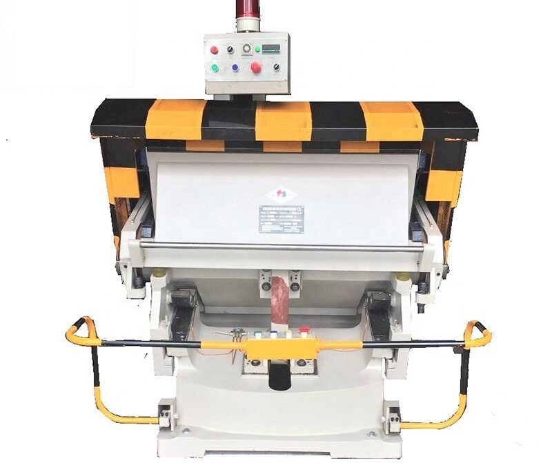 Příklopový výsekový lis ML 800 / 930