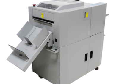 Automatický laminátor s řezáním LPSC33